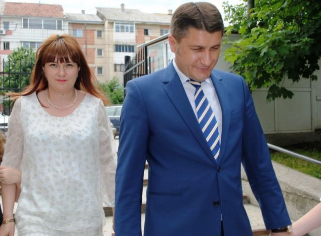 Mihai Ţurcanu şi Ana au divorţat la notar, în vara anului trecut.