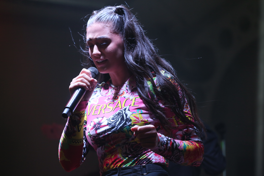 Antonia a comis gafa +18 a anului! A apărut pe scenă cu „intimitățile” la vedere