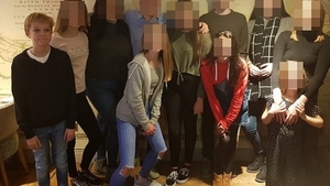 Un băiat de 14 ani s-a sinucis după ce colegii au râs de el. Ce s-a întâmplat la înmormântarea lui