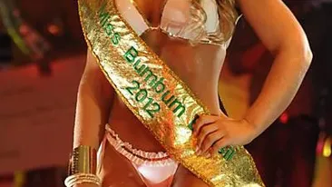 MAI TARE DECAT VIAGRA! Ea are cel mai obraznic fund din lume! A castigat cel mai excitant concurs de miss!