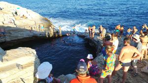 Ce a păţit o româncă după ce a mers în Thassos, la doar 2 zile de când a ajuns pe insula grecească? "Probabil îmi voi lua hate"