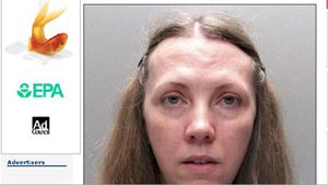 I-a bagat fetitei pe gat pagini din Biblie, dupa care a ucis-o asezandu-se pe ea!