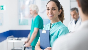 O asistentă de 23 de ani a fost găsită moartă în spital. Tânăra s-a stins la scurt timp după ce a ajuns la muncă