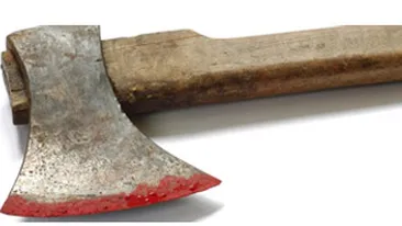 Si-a ucis cu sange rece mama, apoi i-a lasat corpul sa putrezeasca