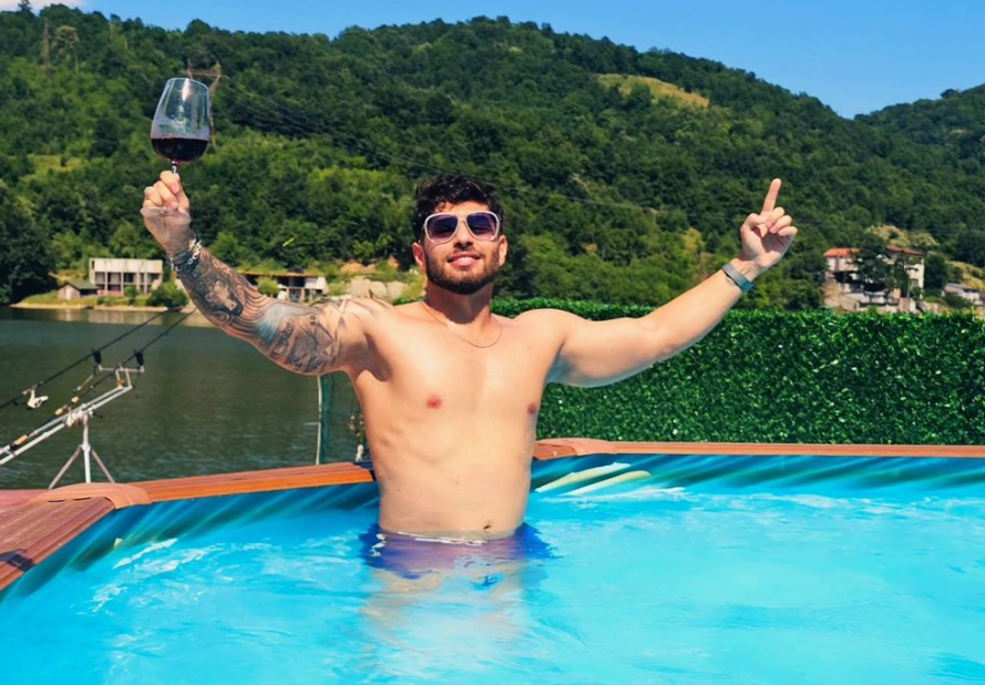 Robert Braia de la Insula Iubirii/ Sursa foto: Instagram