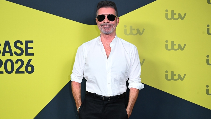 Simon Cowell, operat din nou la spate la șase ani după accidentul care aproape l-a lăsat paralizat. Avertismentul unui medic