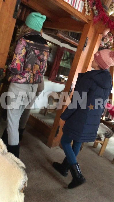 ALINA BORCEA şi VALENTINA PELINEL au ieşit ca fetele în oraş! Cum au fost fotografiate