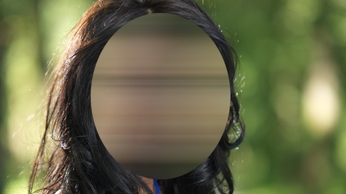 O să plângi alături de ea! Mesajul postat de o cântăreaţă pe Facebook! Nu mai rezistă în felul ăsta! Trece prin clipe de groază