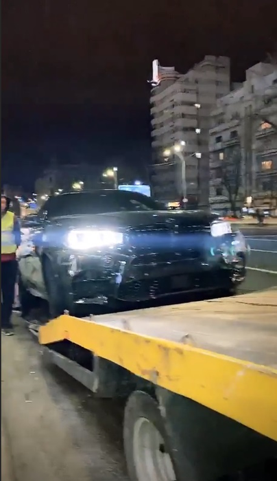 Dorian Popa a făcut accident în București. Cum arată bolidul BMW de 80.000 de euro după impactul violent de azi-noapte