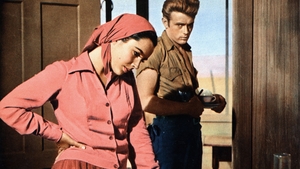 Secretul pe care Elizabeth Taylor l-a luat cu ea in mormant: James Dean a fost molestat de un preot cand avea doar 11 ani