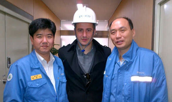 Ianis Zicu a fost solicitat de conducatorii fabricii POSCO pentru o sesiune de fotografii (SURSA FOTO: ARHIVĂ CANCAN.RO)