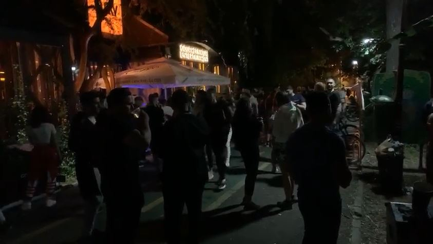 Patronii unor localuri de fițe din nordul Capitalei au încins petreceri cu sute de oameni, deși există riscul de infecție cu noul coronavirus! Aurelian Bădulescu, decizie dură: “Am dispus suspendarea autorizațiilor”