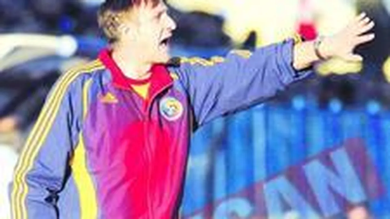 Tricolorii mici vor sa-l bata pe Hagi