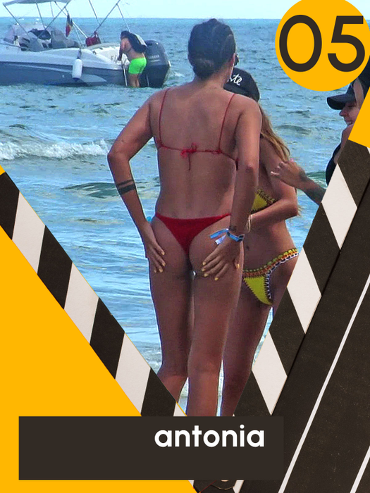 Sandra Mutu, Ramona Olaru și Daniela Crudu, olimpiada de pipăit!  Filmele deocheate sunt pistol cu apă! Atenție, are cuvântul TOP 50 sexy vedete!