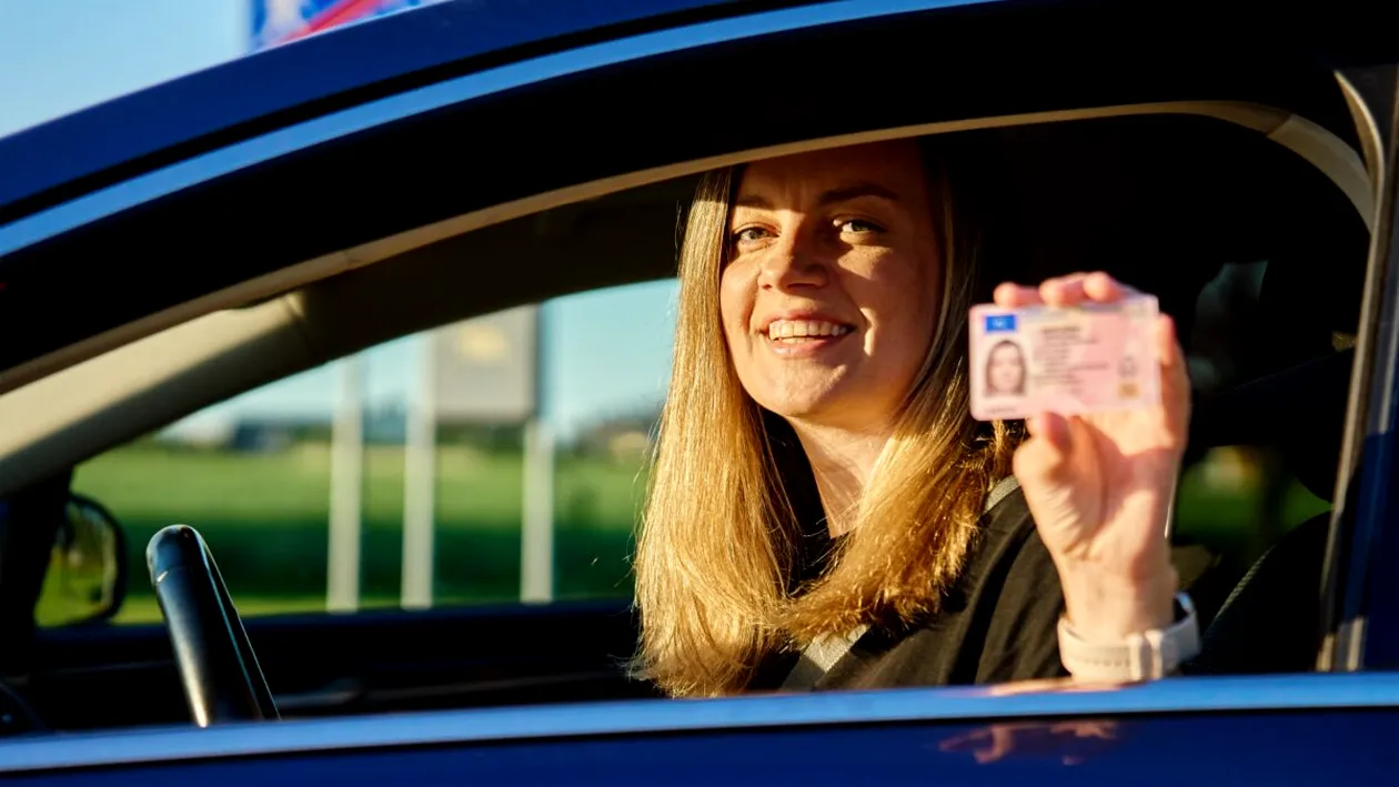 Categoria de tineri din România care pot face școala de șoferi gratis. Cine acoperă finanțarea