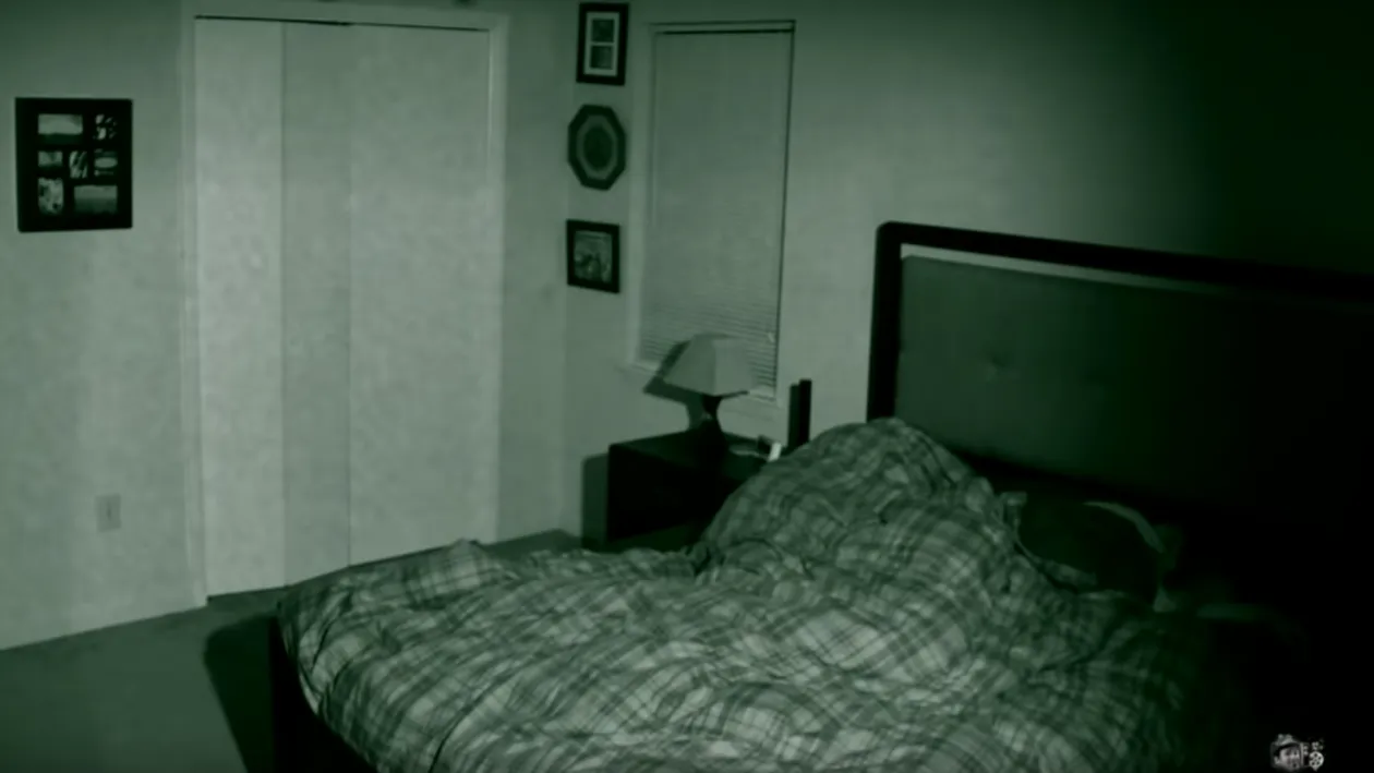 Soția sa se trezea mereu la 1:45, iar bărbatul a montat o cameră de luat vederi. După ce a văzut filmarea a sunat imediat la poliție