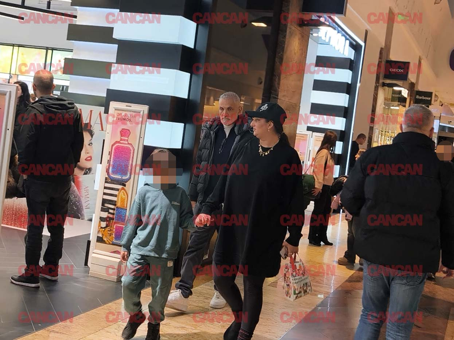 Damian Drăghici a ieșit în mall în formulă completă