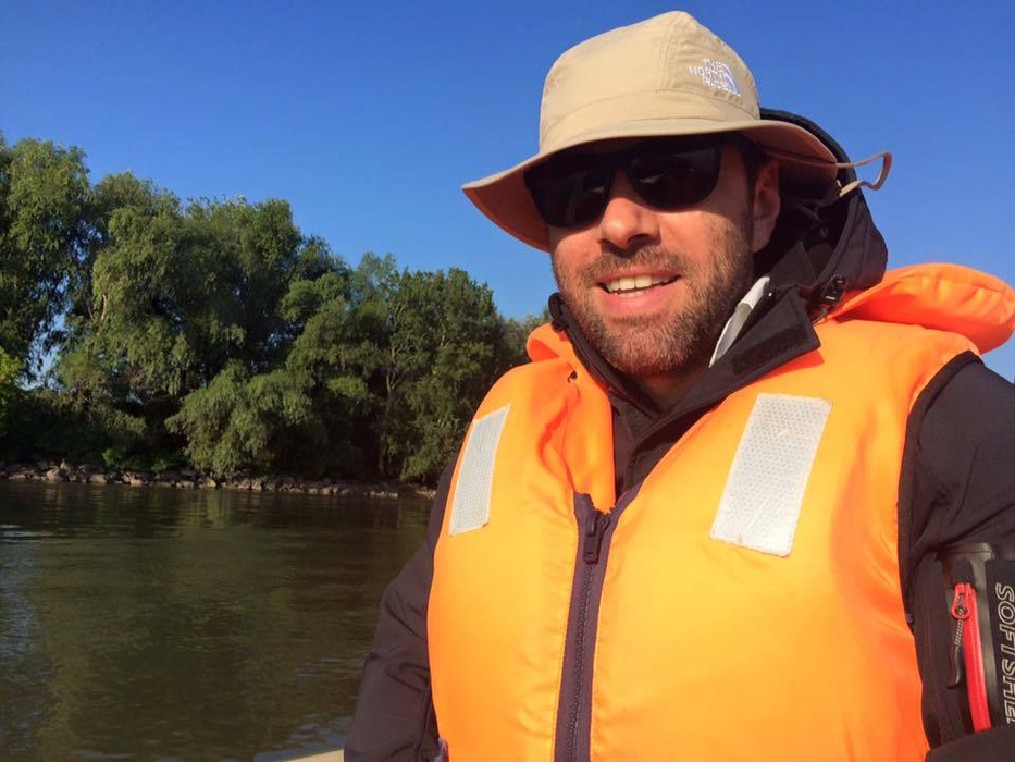 Alex Dima a creat un ghid pentru „turism civilizat“ după o zi petrecută pe litoralul românesc: ”Ştiu, n-avem drumuri. Dar nici bun simţ“