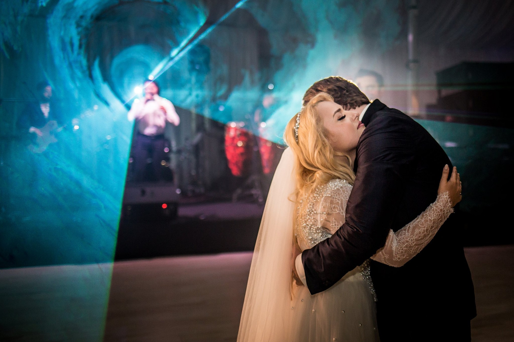 Îți mai aduci aminte de Simina Costea, fosta soție a lui What’s Up? În ce țară s-a mutat după divorțul de artist și cum arată acum