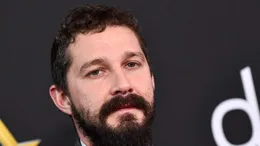 Shia LaBeouf a fost arestat. Actorul a fost implicat într-o bătaie în fața unui bar