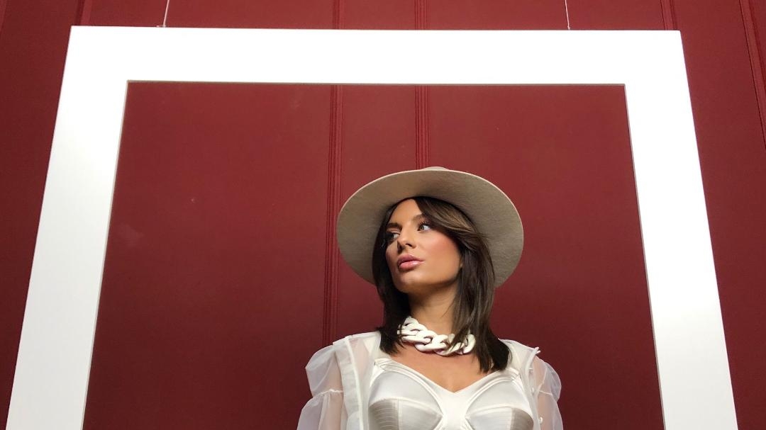 Ana Baniciu a lansat un nou single! ”Altcineva”, o nouă piesă care anunță începutul unei perioade pline de muzică din viața artistei!