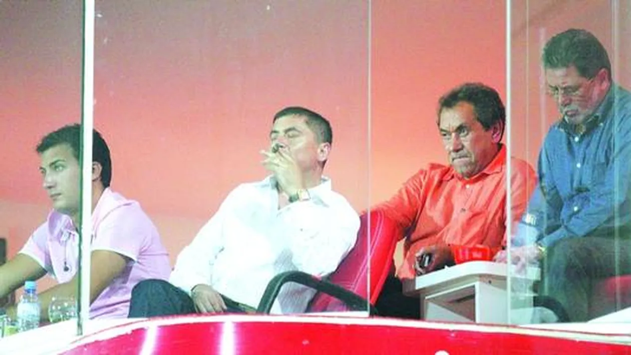 Dusmanul din coltul oficialei