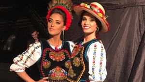 Anca Serea se pregăteşte de al şaselea copil! Vedeta i-a dezvăluit Antoniei detalii despre sarcină