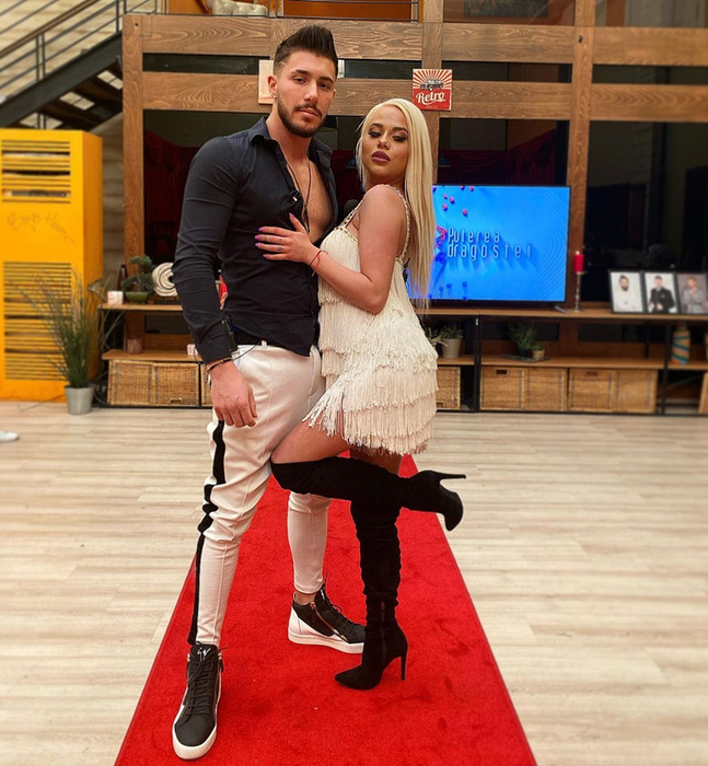 Philip Albu a renunțat la Iasmina Halas și s-a combinat cu ”mini-Barbie”