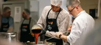 David Popovici are un desert favorit: „Mamaie, dacă mă auzi, să mă aștepți cu…”