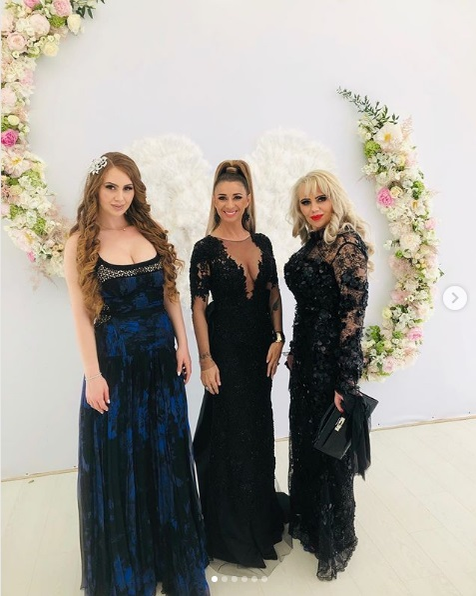 Ce surpriză! Ce rochie sexy a ales Anamaria Prodan azi, la o nuntă, după ce a apărut aproape goală la petrecerea VIVA