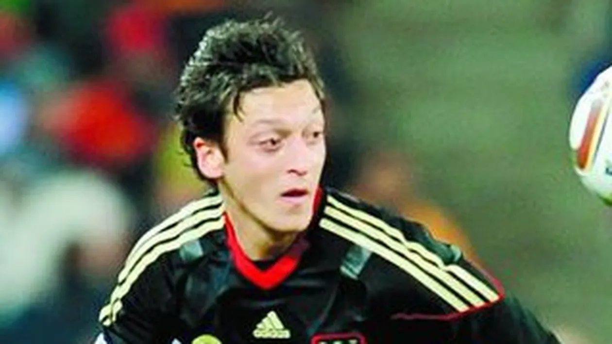 Tristete pentru nemtoaice: Ozil se insoara!