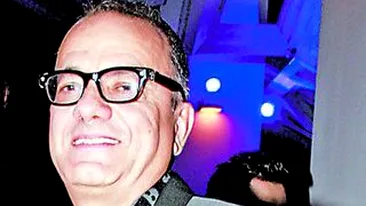 Milionarul Toni Sota este dispus sa faca orice pentru a-si vedea sanatos baiatul epileptic. Disperarea l-a impins catre cel mai puternic medium din lume