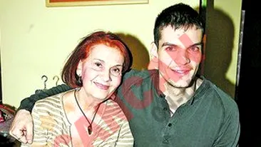 Tudor Chirila petrece cu mama, iubita si soacra