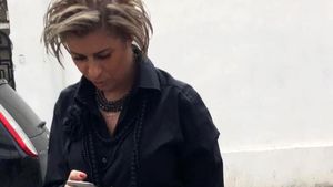 AUDIO EXCLUSIV. Înregistrarea necenzurată e strict interzisă! Prodanca s-a ”dezlănţuit” la telefon din cauza unui transfer: ”Îmi bag @#$ în familia mă-sii şi vă %*& în gât…”