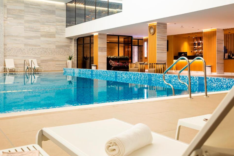 Perelik Hotel 5* se află în centrul stațiunii Pamporov/ sursă foto: Booking
