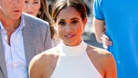 Meghan Markle ar fi fost scoasă din serialul lui Guy Ritchie. Reacțiile negative din Marea Britanie i-ar fi blocat revenirea în actorie