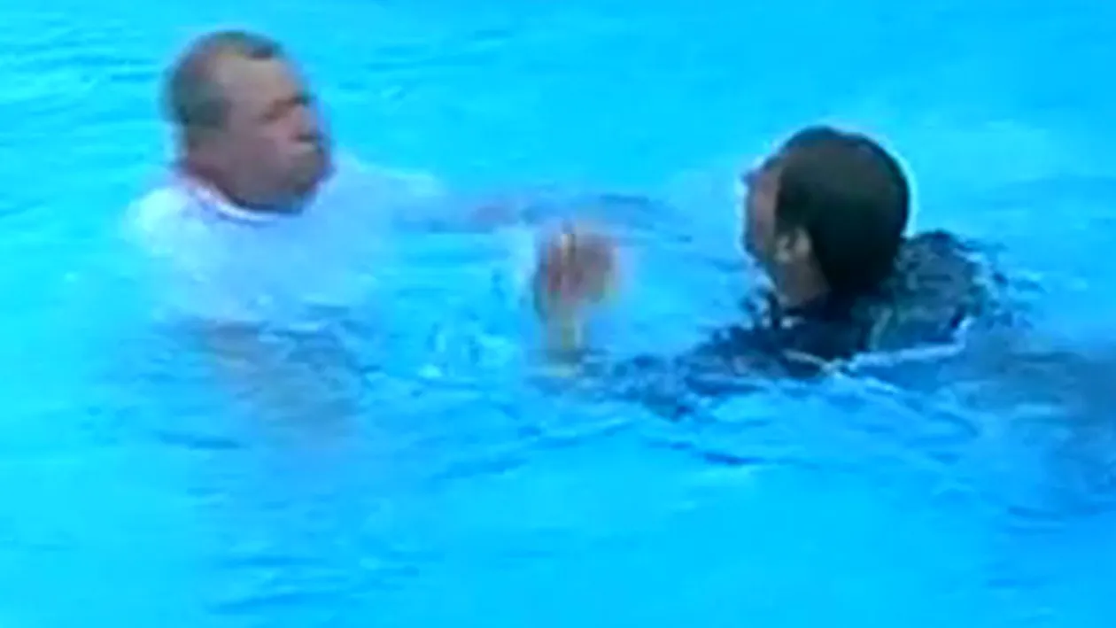 VIDEO Cristian Tantareanu, erou de ocazie! A salvat de la inec o persoana care a sarit din elicopter!