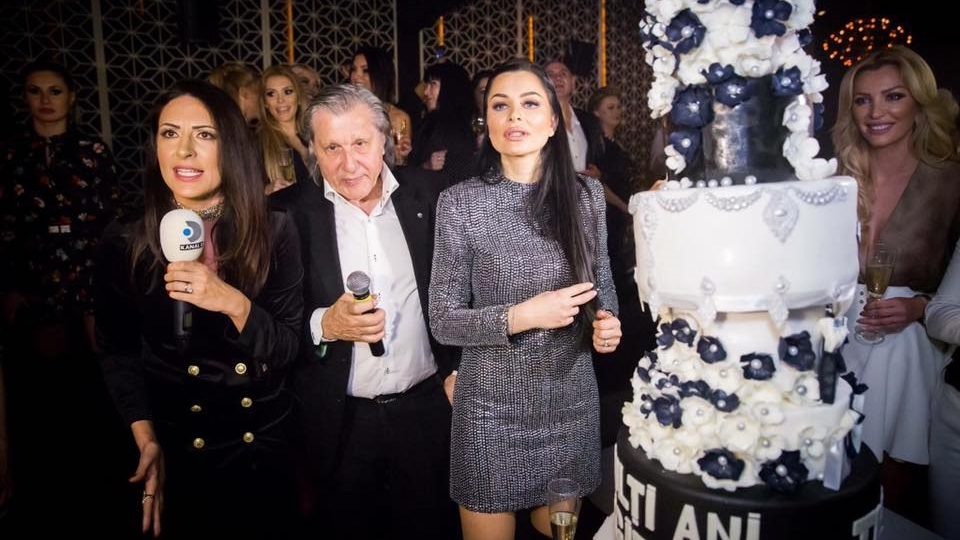 Simplă coincidență sau reversul medaliei?! Semnul observat de Brigitte Sfăt pe cererea de divorț: “Îmi tremura corpul, nu am crezut niciodată”