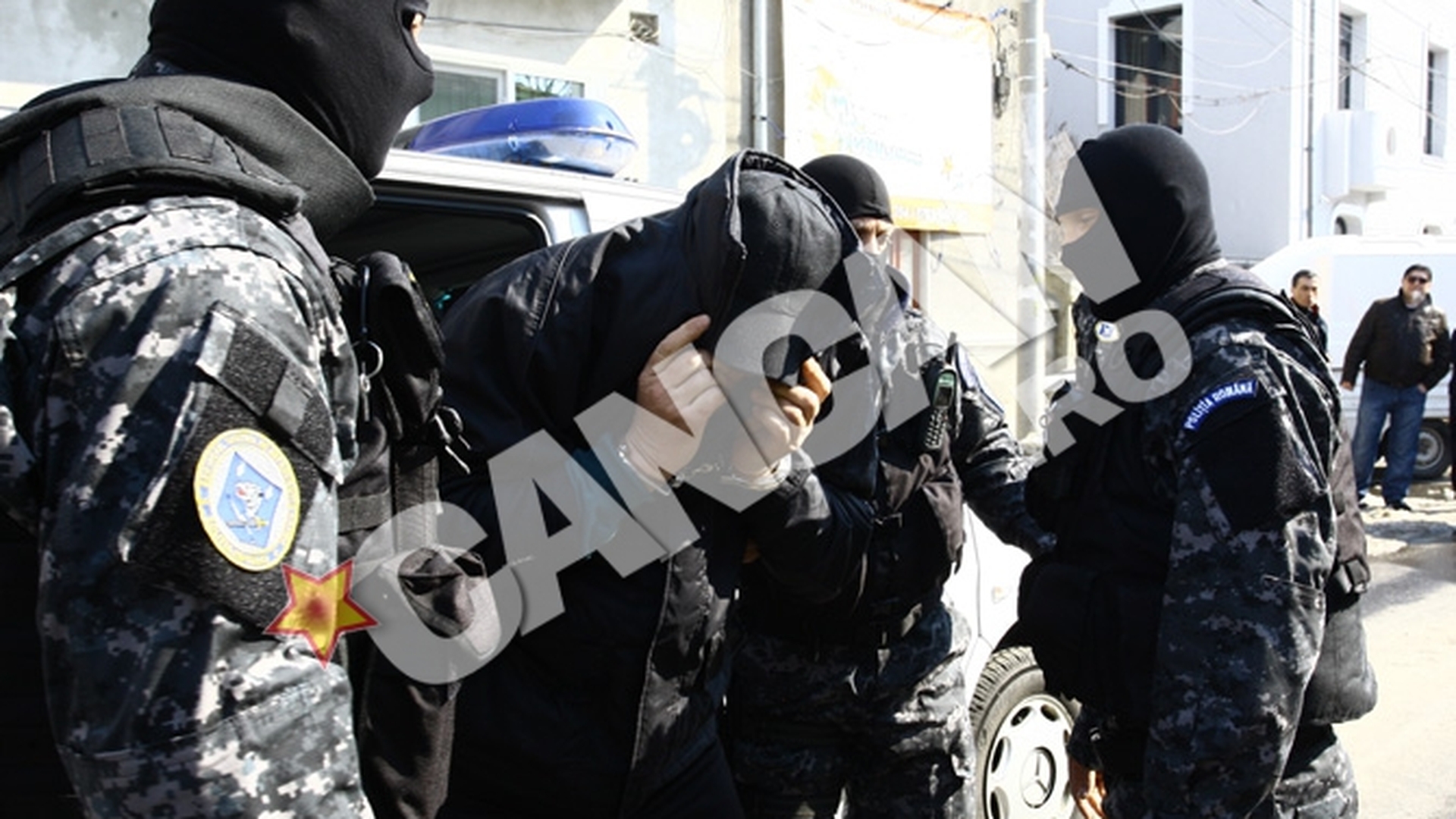 Ipoteza incredibila! Politistii de la Sectia 14 l-ar fi determinat pe Vladan sa recurga la masacru! Vezi cum a fost posibil