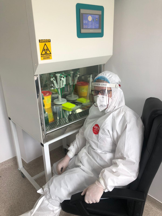 Testele efectuate în cazul managerului de la Spitalul din Bacău au ieșit negative, deși o analiză ulterioară a anticorpilor a arătat că a avut COVID-19