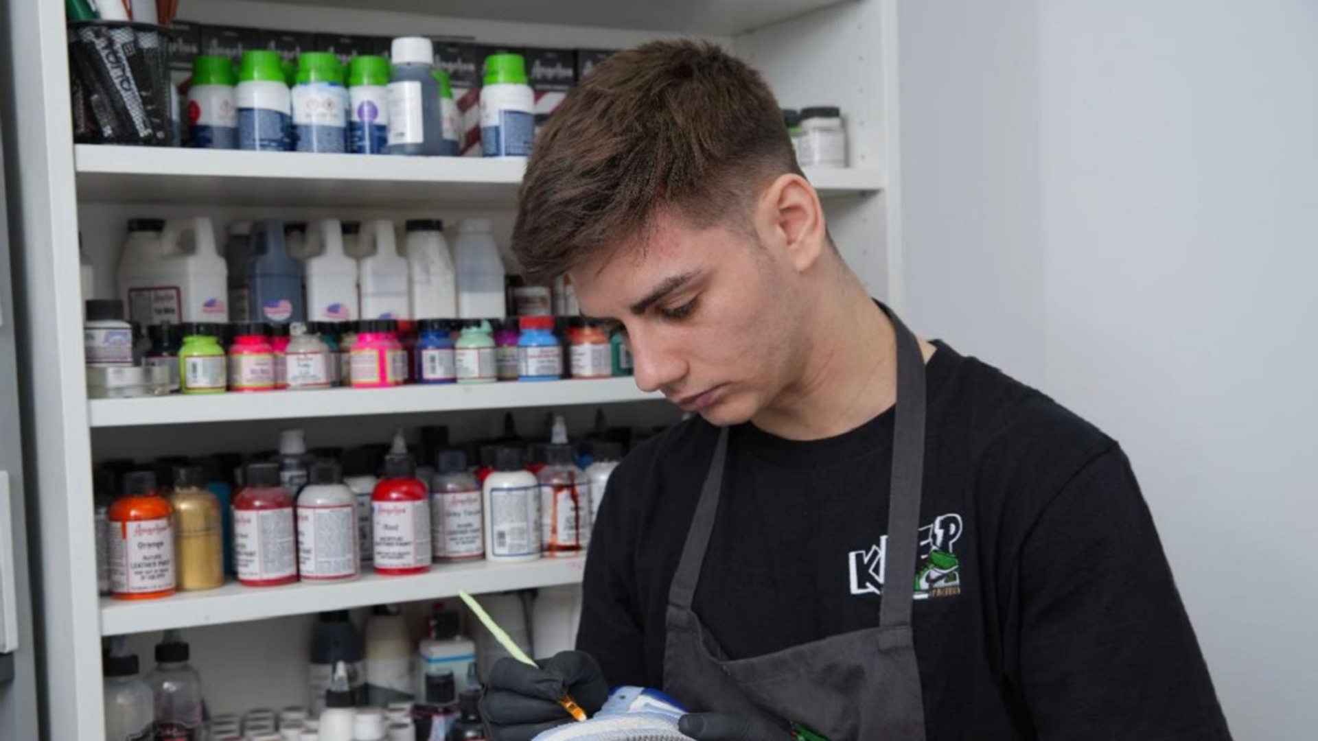 Povestea lui Mihai Tudorache, un tânăr de 26 de ani care și-a transformat hobby-ul într-o afacere de succes: ”Nimic fără Dumnezeu!”