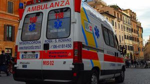 SOCANT! O romanca a creat ISTERIE in Italia. L-a batut cu bestialitate pe batranul pe care trebuia sa-l ingrijeasca