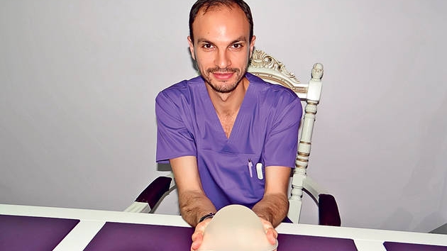 Prințul silicoanelor, decizie revoltătoare! După ce a mutilat mai multe paciente, doctorul Kasem vrea să profeseze din nou