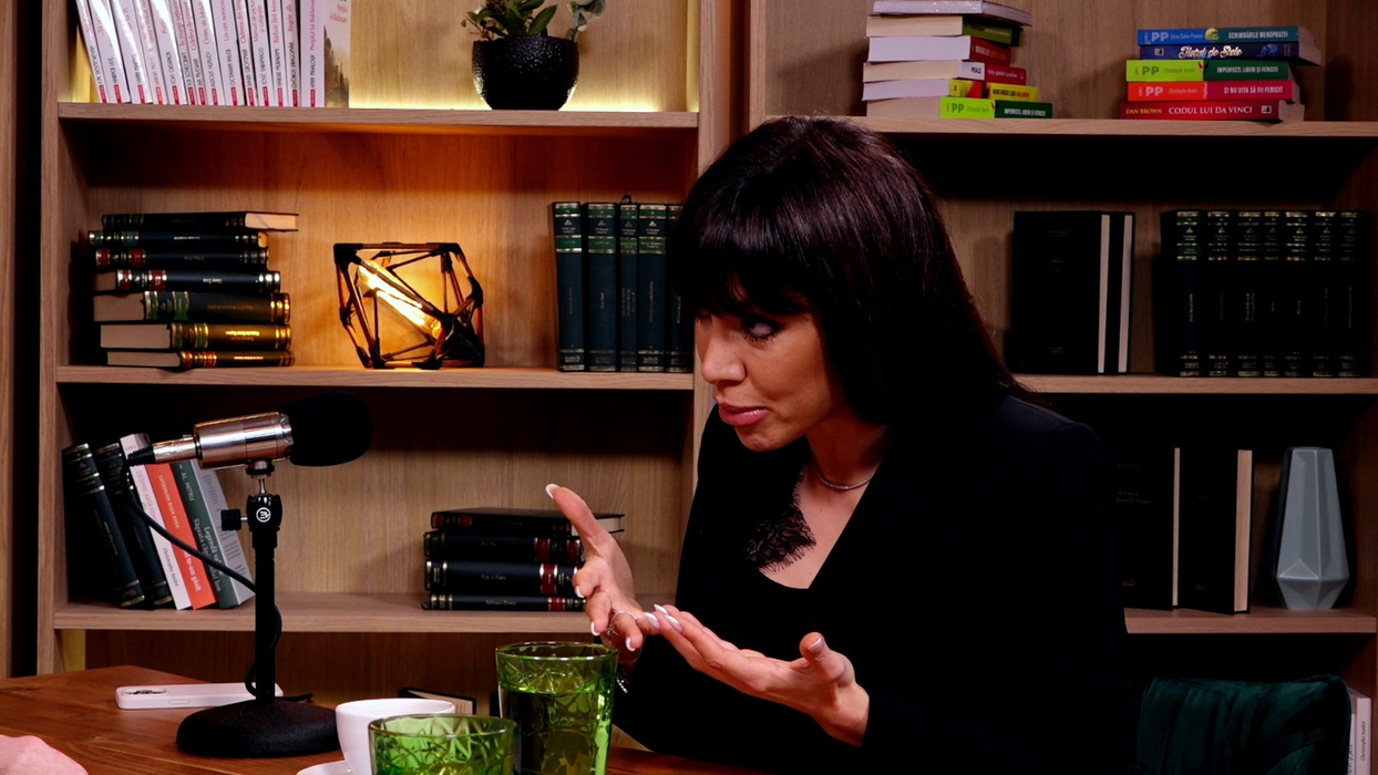 Denise Rifai e îndrăgostită de Kevin Costner (Foto: captură)