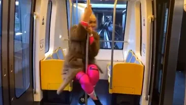 Noi imagini controversate cu Margherita! Fata Clejanilor, filmată în ispotaze scandaloase într-un metrou