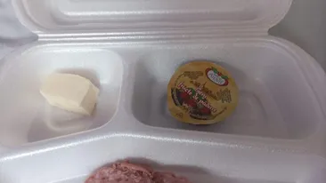 Jale în spitale. Cum arată mesele bolnavilor din România: „Bine că a avut salam! La mine astea au fost felurile”