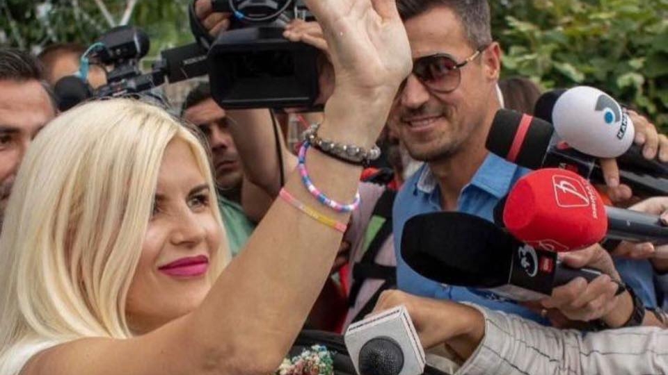 Elena Udrea a revenit în Parlament! Ce ținută a purtat? Toate privirile s-au întors către ea