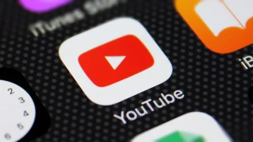 Șocant! O vedetă Youtube a murit la doar 24 de ani. Tânăra era însărcinată în 8 luni