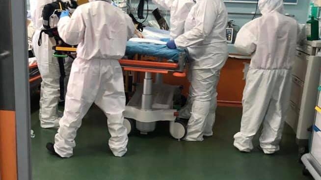 Date îngrijorătoare! Un român a murit de COVID-19 la fiecare opt minute în ultimele 24 de ore