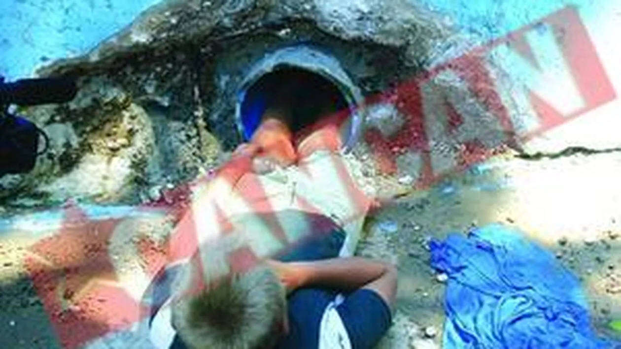 Piscinele mortii au mai inghitit un copil